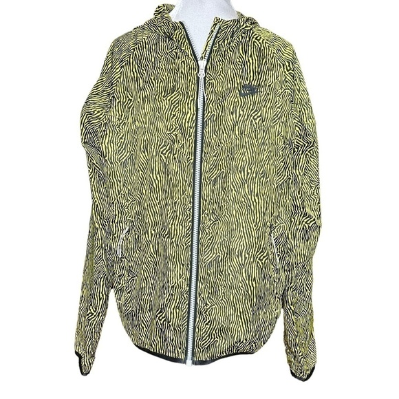 Nike  Foldaway Light Running Safari Print 
Jacket. Size Medium - Picture 1 of 12